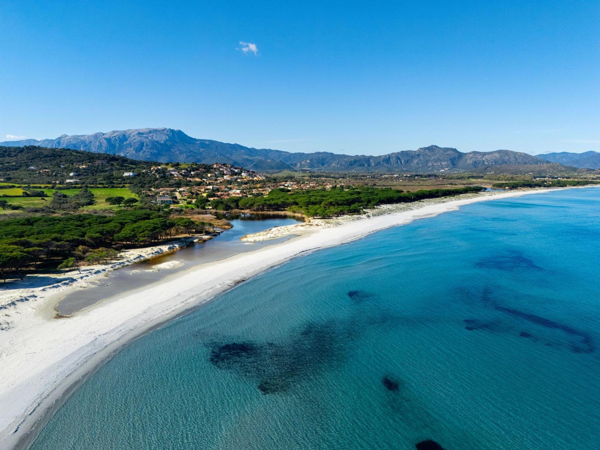Corona'S Apartment- Fronte Spiaggia ラ・カレッタ エクステリア 写真